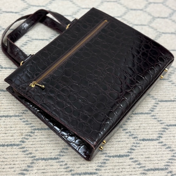 GIANNI VERSACE Vintage 90’s Brown Croc-Embossed Leather W/ Gold Buckle Handbag - Picture 9 of 16